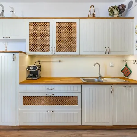 Solna 11, Sun & Snow *